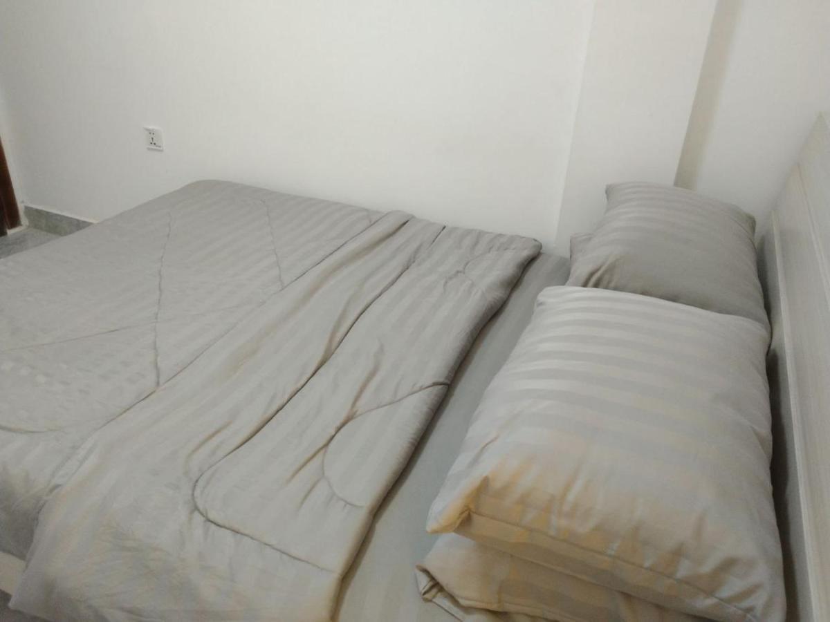 Ppt Guesthouse Сиханоуквил Екстериор снимка